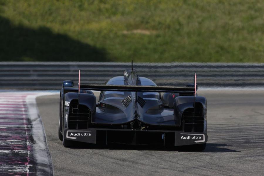  Audi R18 TDI 2011 года  (фото 45 из 77)